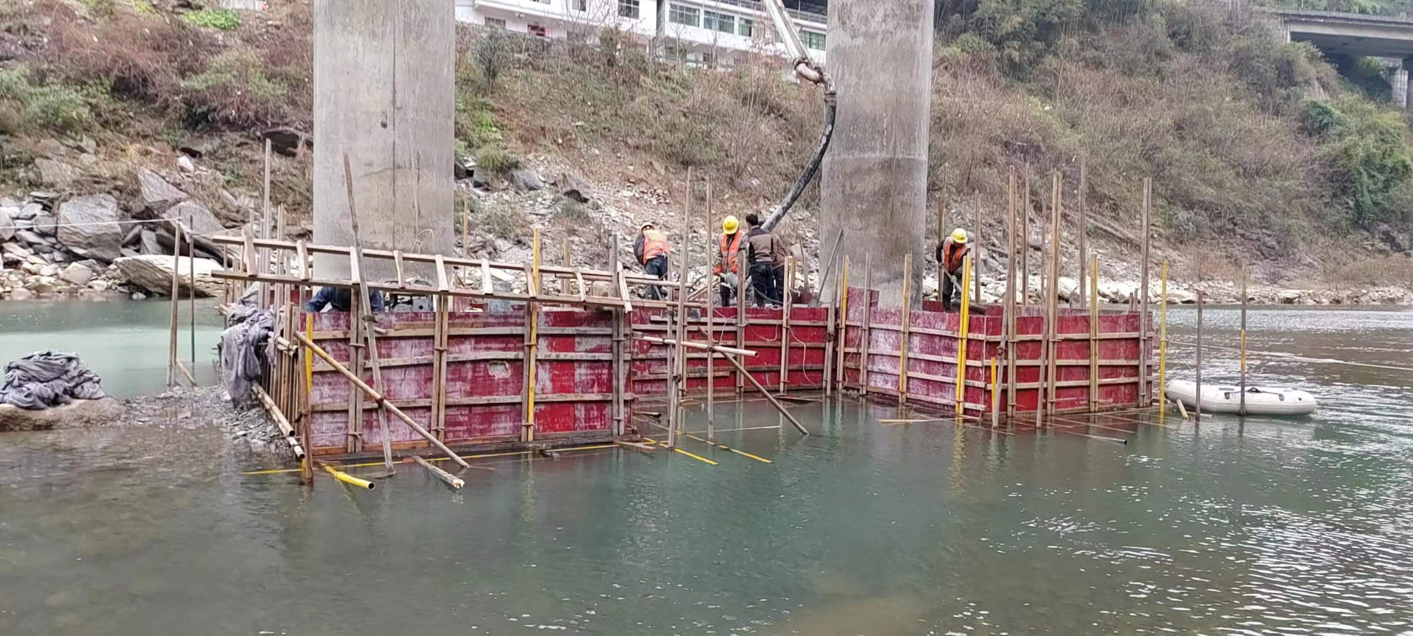 铜仁水利工程施工中堤坝渗漏原因以及防渗加固技术